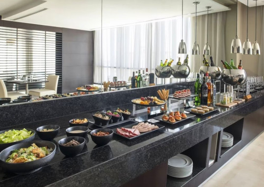 CROWNE PLAZA DOHA - THE BUSINESS PARK 21