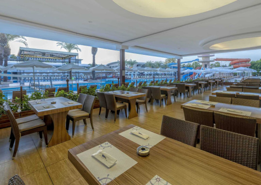 TRANSATLANTIK HOTEL & SPA 20