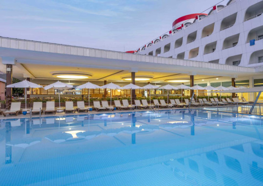 TRANSATLANTIK HOTEL & SPA 33