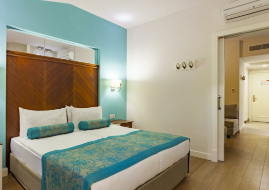 TERRACE ELITE RESORT 25