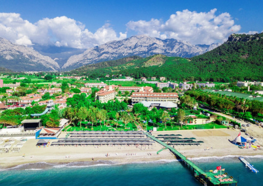QUEENS PARK LE JARDIN RESORT 1