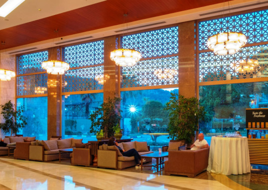 QUEENS PARK LE JARDIN RESORT 11