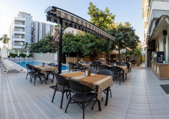 KANDELOR HOTEL 32