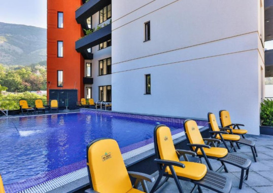 HOTEL DEL MEDIO 2