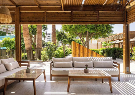 KAIA CORACESIUM HOTEL 9