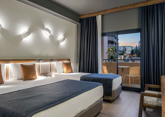 KAIA CORACESIUM HOTEL 30