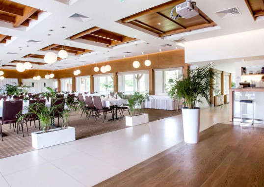 HOTEL PLATAN 9