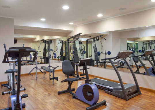 HOLIDAY INN CAGLIARI 7