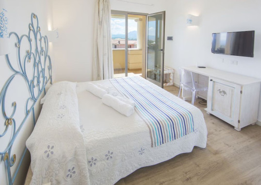 OLBIA CITY HOTEL 18