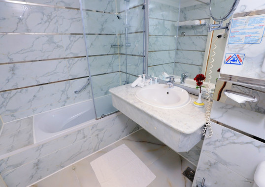 SEA STAR BEAU RIVAGE 10