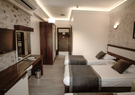 HOTEL CAMYUVA BEACH 11