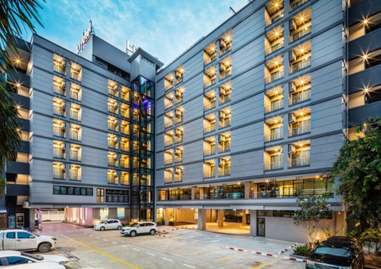 LIVOTEL HOTEL HUA MAK 4