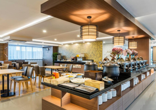 LIVOTEL HOTEL HUA MAK 13