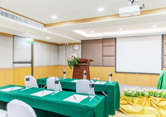 LIVOTEL HOTEL HUA MAK 26