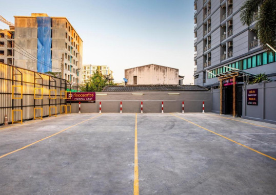 LIVOTEL HOTEL HUA MAK 31