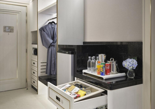 56 SURAWONG HOTEL (ADULTS ONLY) 8