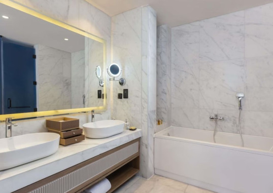 RIXOS RADAMIS 66