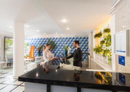 TERRACE MAR SUITE 18