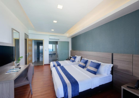 ARENA BEACH HOTEL 4