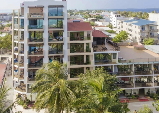 ARENA BEACH HOTEL 9