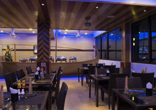 ARENA BEACH HOTEL 22