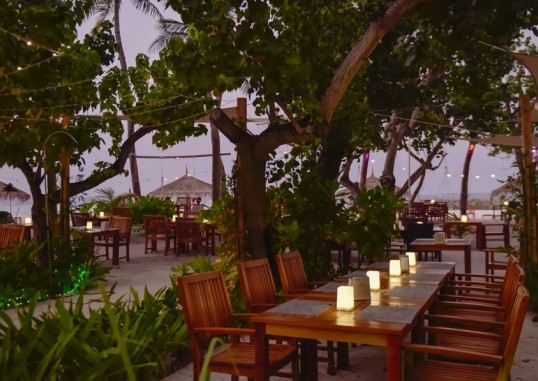 ARENA BEACH HOTEL 28