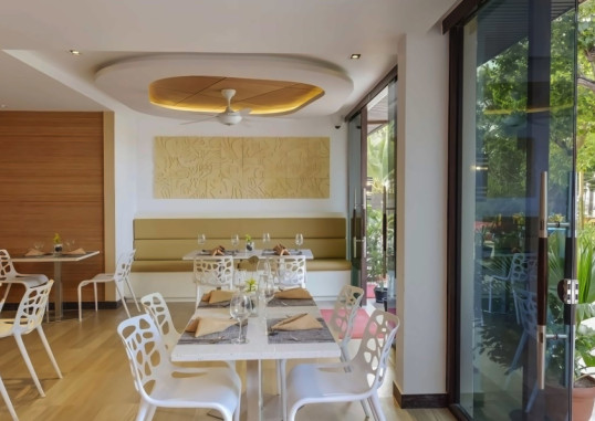 ARENA BEACH HOTEL 31