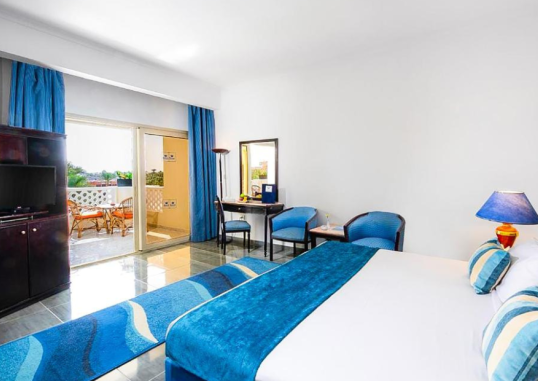 WHITE VALLEY PALACE 12