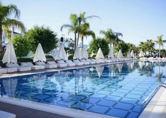 Q PREMIUM RESORT 2
