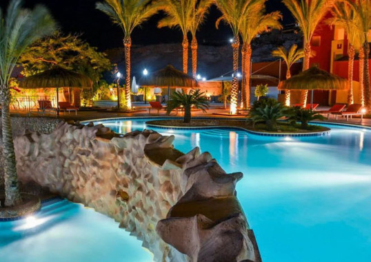 SUN & SEA HOTEL 10