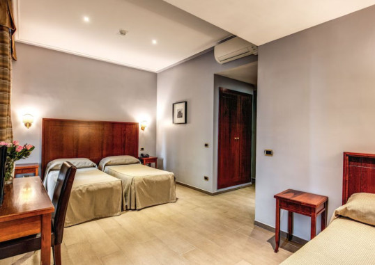 HOTEL TAORMINA 9