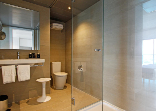 BG TONGA TOWER DESIGN HOTEL & SUITES 8