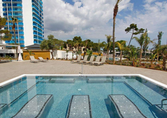 BG TONGA TOWER DESIGN HOTEL & SUITES 18