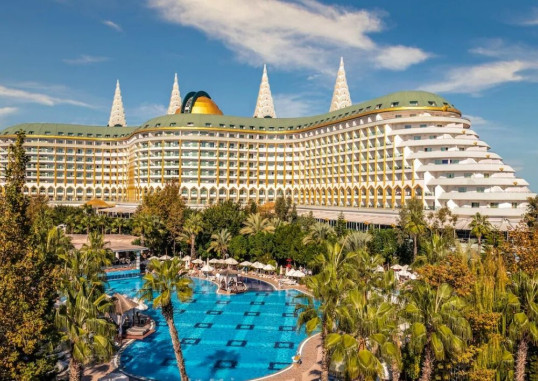 DELPHIN IMPERIAL 1