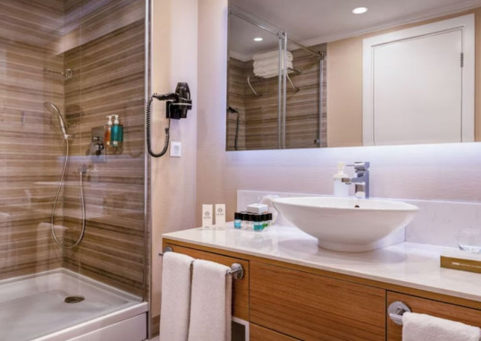 DELPHIN IMPERIAL 50