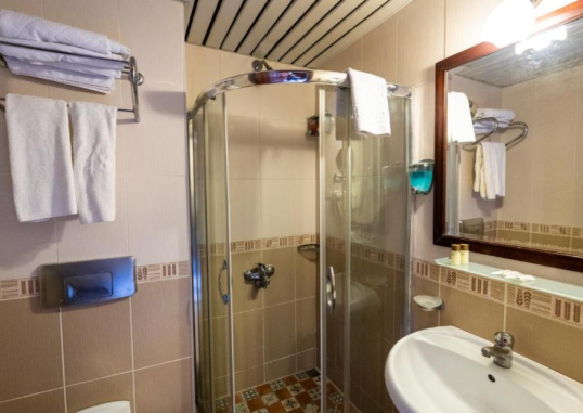 ASTORIA HOTEL & SPA 16