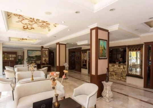 ASTORIA HOTEL & SPA 18