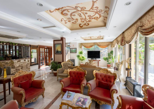 ASTORIA HOTEL & SPA 19
