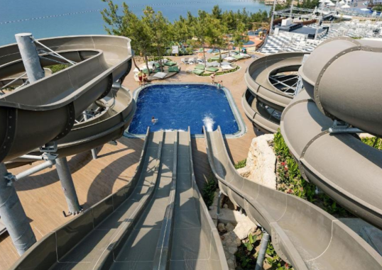 TITANIC LUXURY COLLECTION 5