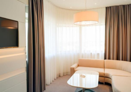 HOLIDAY INN VILNIUS 12