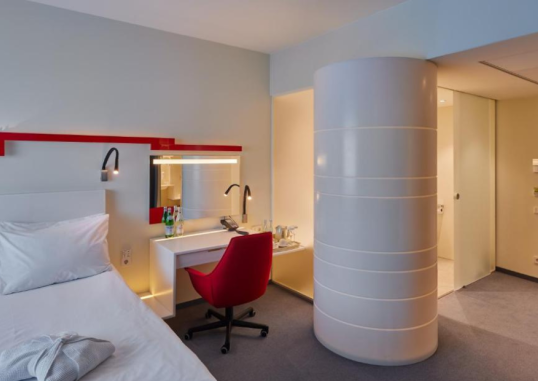 HOLIDAY INN VILNIUS 13