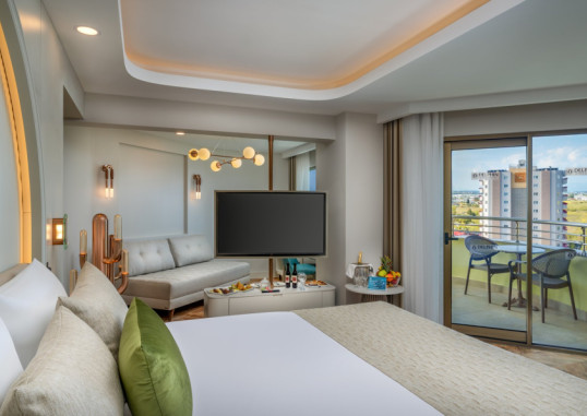NEO PALACE 7