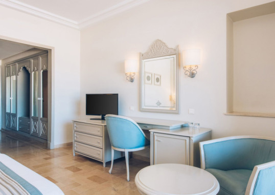 IBEROSTAR WAVES AVERROES 9