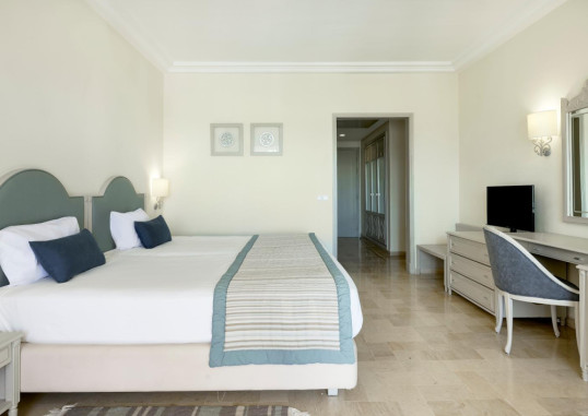 IBEROSTAR WAVES AVERROES 16