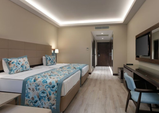 SEVEN SEAS HOTEL LIFE 56