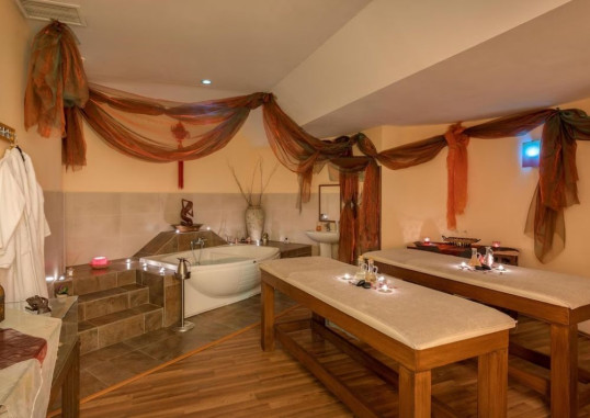 SEVEN SEAS HOTEL LIFE 67