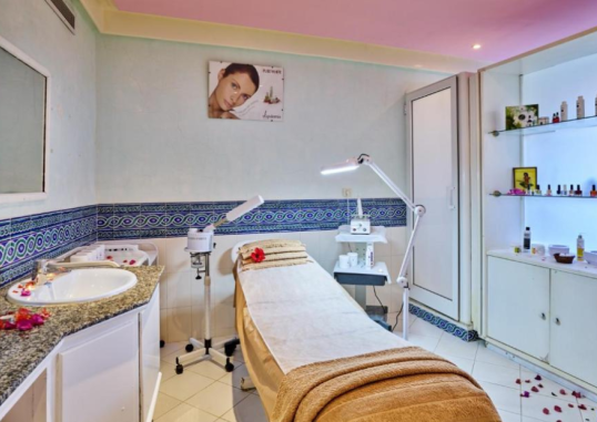 LES 4 SAISONS AQUAPARK AND THALASSO 41