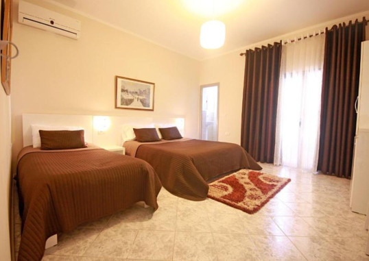 VILA NIKA HOTEL 3