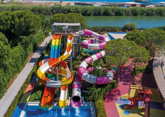 XANADU RESORT 3