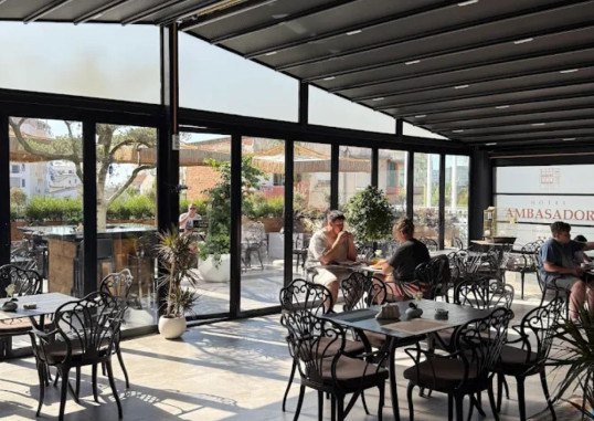 AMBASADOR HOTEL 6